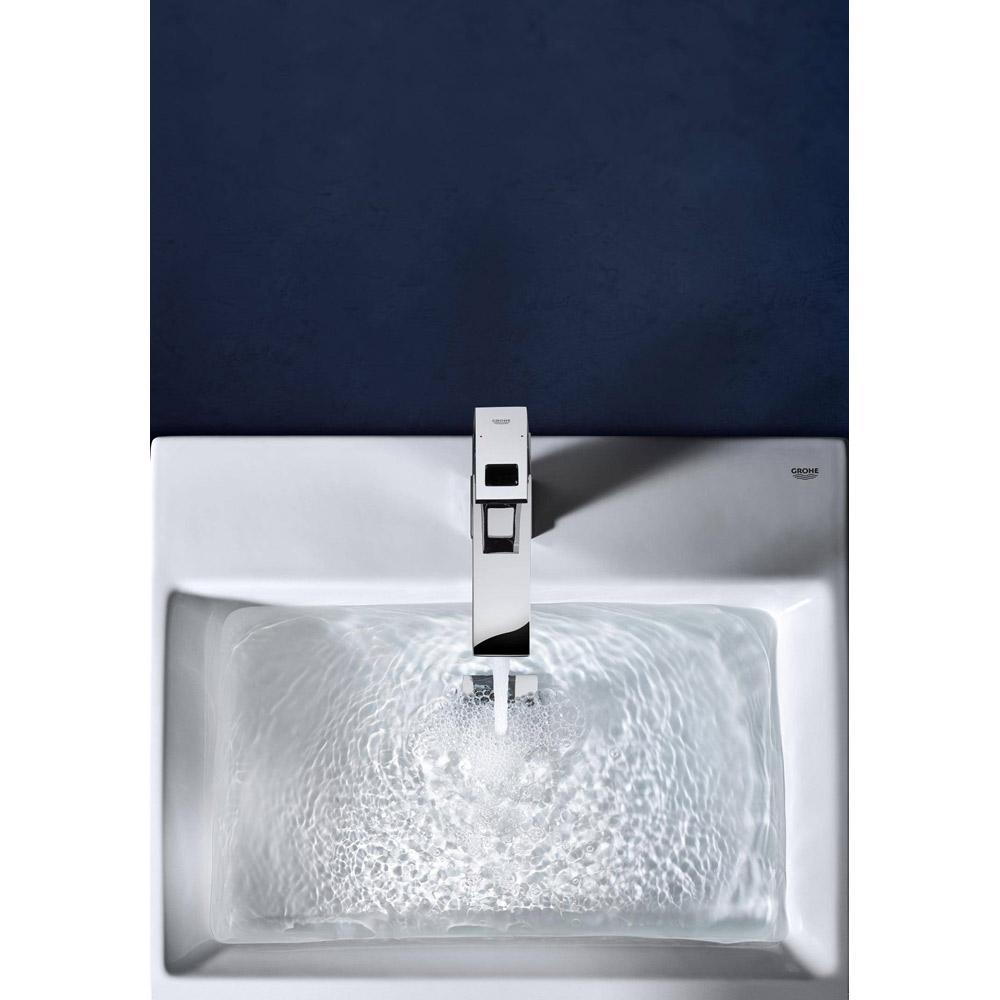 Фото 2 Смеситель для раковины 23445000 GROHE Eurocube средний излив 20984 Фото 2 Смеситель для раковины 23445000 GROHE Eurocube средний излив 20984